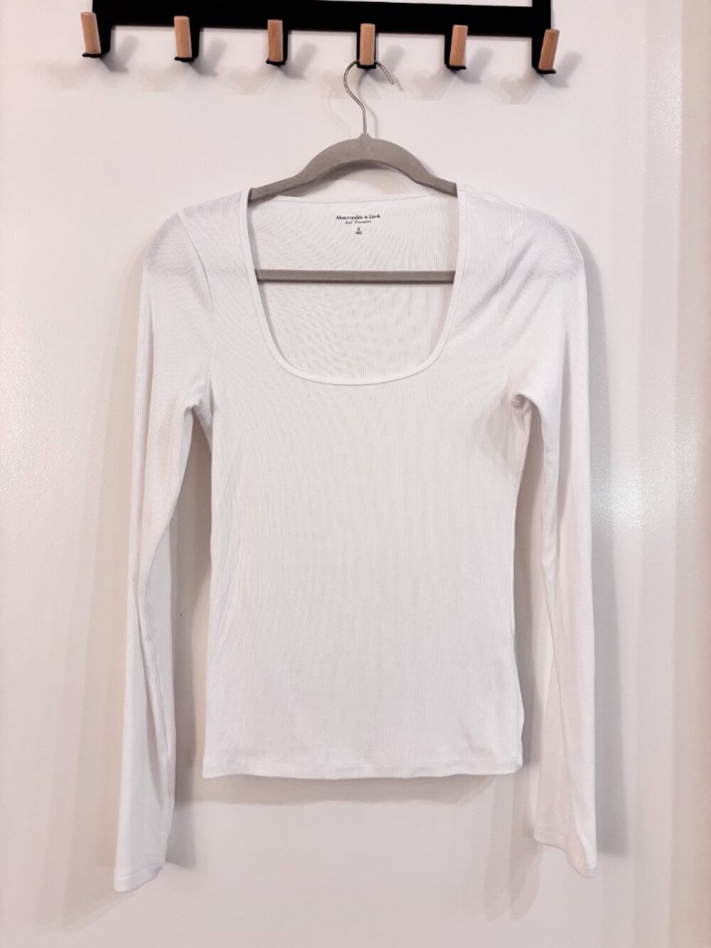 Abercrombie & Fitch A&F Essentials White Ribbed Scoop Neck Top S